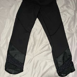 Lululemon Black Size 6 Leggings - Cropped